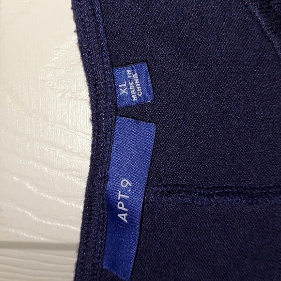 Apt 9 navy tank top knotted on side - Picture 5 of 7